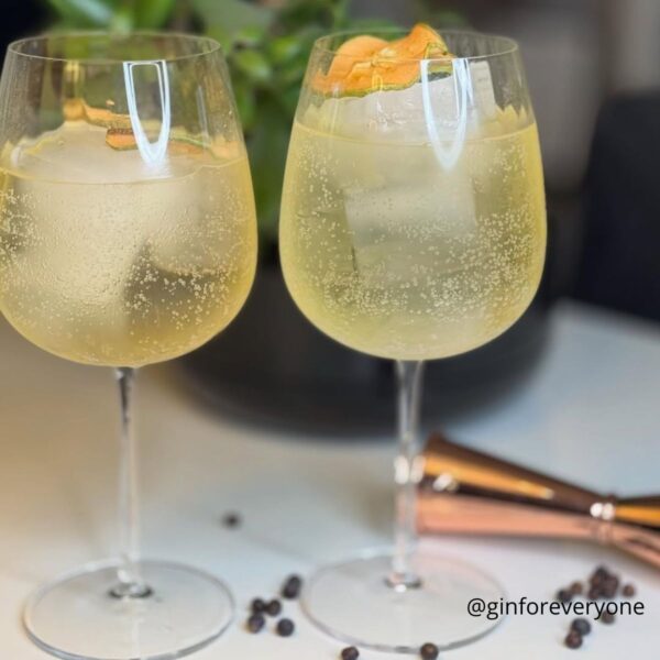 Luigi Bormioli Optica Gin Tonic 75 cl (4 stk) abc med gul drink i.